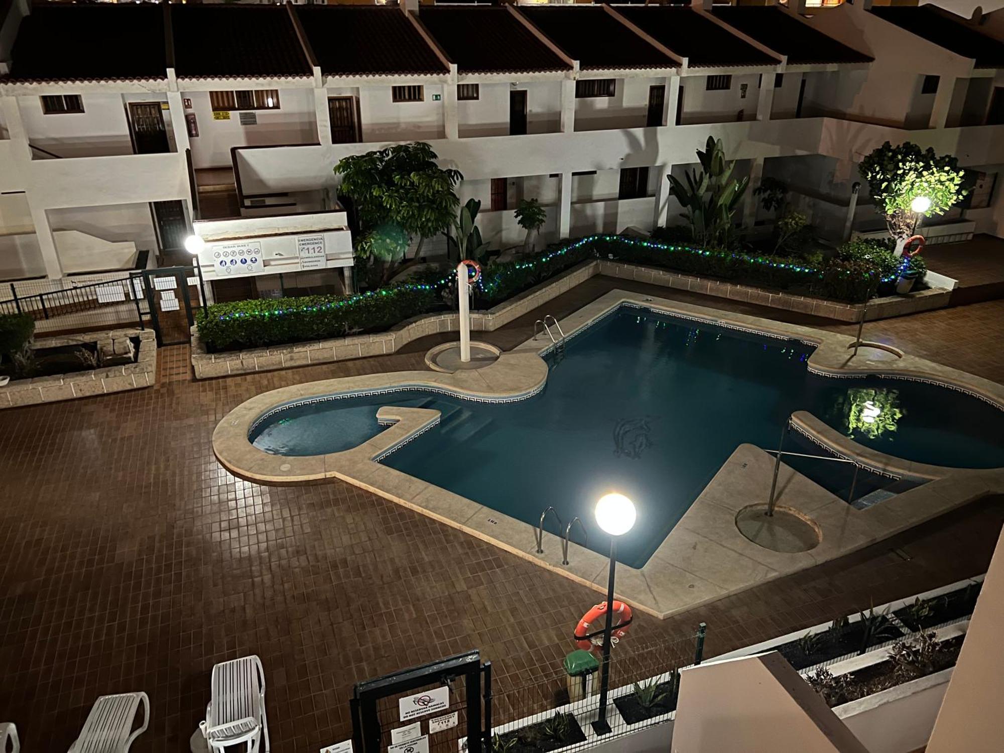 아데제 La Casita De La Piscina 아파트 외부 사진